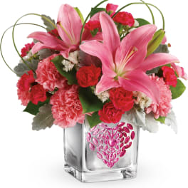 Teleflora's Jeweled Heart Bouquet