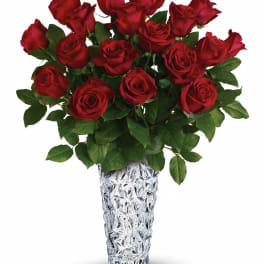 Teleflora's Sparkling Beauty Bouquet DX