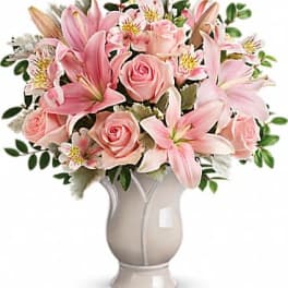 Teleflora's Soft And Tender Bouquet