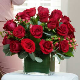 24 premium red roses