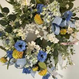 BLUE SKY PICNIC (PERMANENT WREATH)