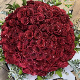 Luxury100 Wrapped Rose Bouquet