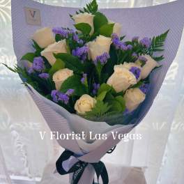 Deluxe White Roses Wrapped bouquet