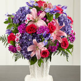 The FTD® We Fondly Remember™ Arrangement
