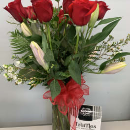 Make a Statement Dozen Red Roses
