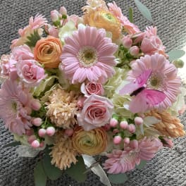 Pink and peach mixed bouquet with gerbera daisies and roses