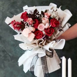 Valentine's Day - Roses Deluxe Hand Wrapped