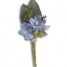 Accent on Hero's Blue Boutonniere