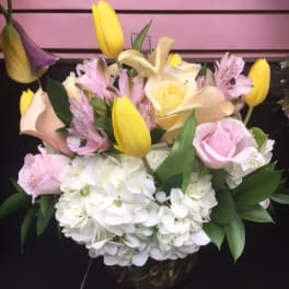 Elegant Pastel Bouquet