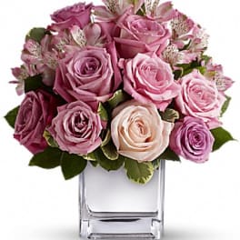 Teleflora's Rose Rendezvous Bouquet
