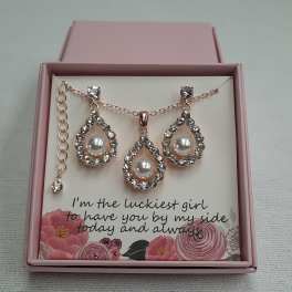 Pearl and rhinestone necklace set in a pink gift box