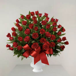 Red Rose Basket