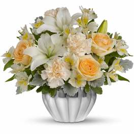 Teleflora's Kiss Me Softly