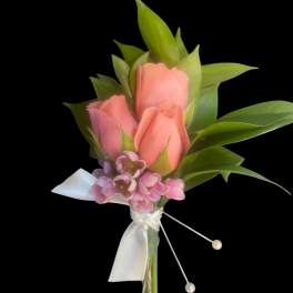 Pink Spray Rose Boutonnière