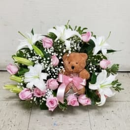 [TT-ARR177]: TEDDY BEAR EMBRACE IN PINK AND WHITE