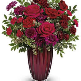 Teleflora's Modern Lovely Bouquet