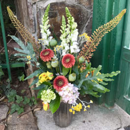 Tall Poppy pod mix in Treasured vase