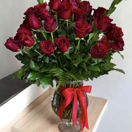 Five Dozen Red Roses 0140