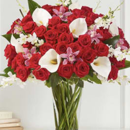 Elegant Extravagance™ Bouquet