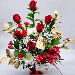 "Golden Heart" 6 Rose Designer Arrangement