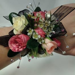 Spray Rose wrist corsage