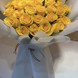 Yellow roses bouquet