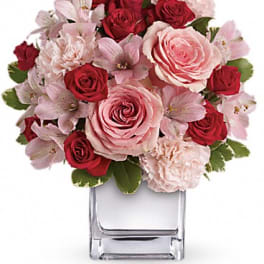 Teleflora's Love That Pink Bouquet with Roses