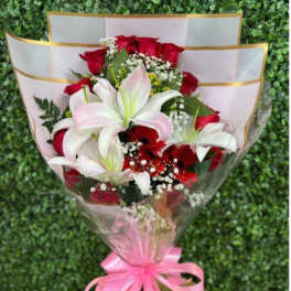 visions of love Bouquet 12 Red rouses with 3 Lilis