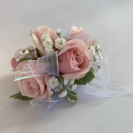 Corsage / Bracelet - Pink Spray Roses