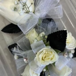 Corsage and Boutonnière set