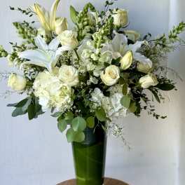 EC30 - Lovely Luxe Bouquet
