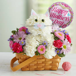 Flower basket with a cat face and a Mother's Day balloon