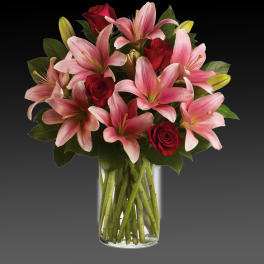 So Enchanting Bouquet by Teleflora