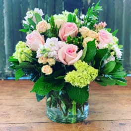 Pink and Green Designers Choice Vase Arrangement*