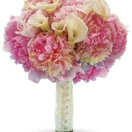 Pink bouquet with white calla lilies and a wrapped handle