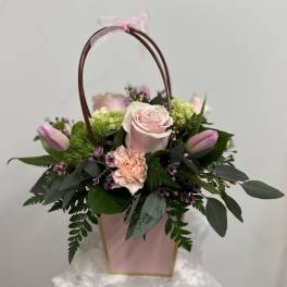 Blush Lady's purse by Westford Florist Art by Veny