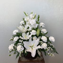FB#02 Peaceful White Lilies Basket