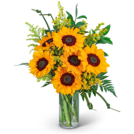 Sunflower bouquet in a clear glass vase