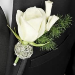 Boutonnière white sparkling