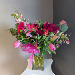 #725 Designer choice floral arrangement