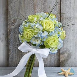 Beach Wedding Rose and Hydrangea Bouquet