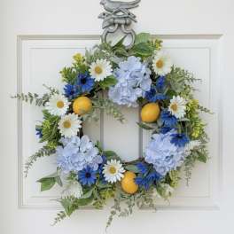 Blue and white lemon wreath