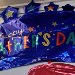 Blue Father’s Day foil balloon with stars