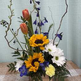 Cheery Spring Arrangement