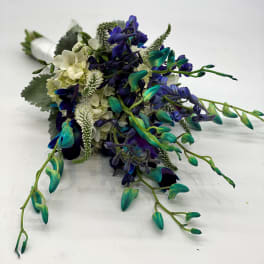 The Wild One Clutch Bouquet