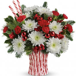 Teleflora's Sweet Holiday Wishes Bouquet