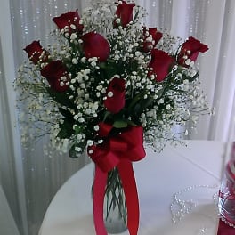 1 dozen red roses