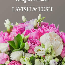Pink and white bouquet with peonies and lisianthus