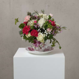Teacup Arrangement
