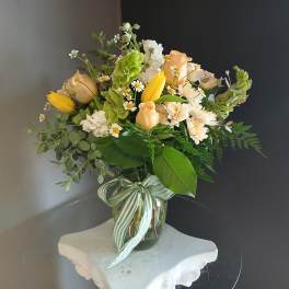 #710 Designer's Choice Vase Arrangement